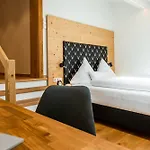 Haus Alpspitzchalet 32 Ferienhaus Garmisch-Partenkirchen