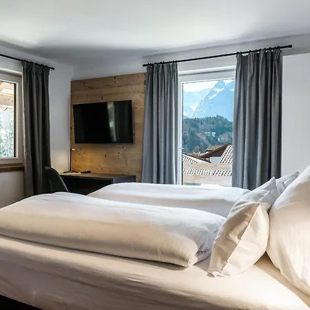 Haus Alpspitzchalet 32 Semesterbostad *