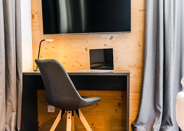 Haus Alpspitzchalet 32 *