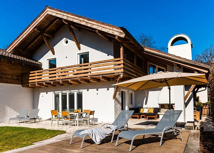 Casa de Férias Haus Alpspitzchalet 32 *