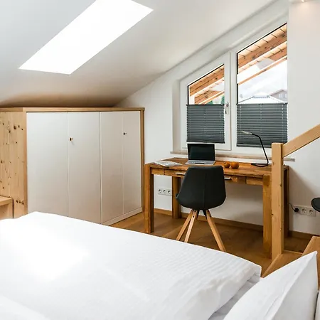 Haus Alpspitzchalet 32 加爾米施-帕滕基興