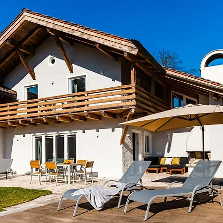 Сasa de vacaciones Haus Alpspitzchalet 32 *