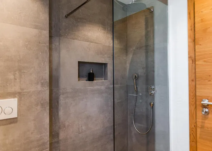 Haus Alpspitzchalet 32 * Garmisch-Partenkirchen